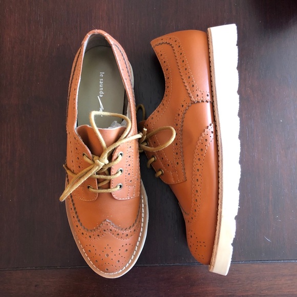 Tan Lace-Up Brogues/ Oxfords. Man tailored - Picture 2 of 5